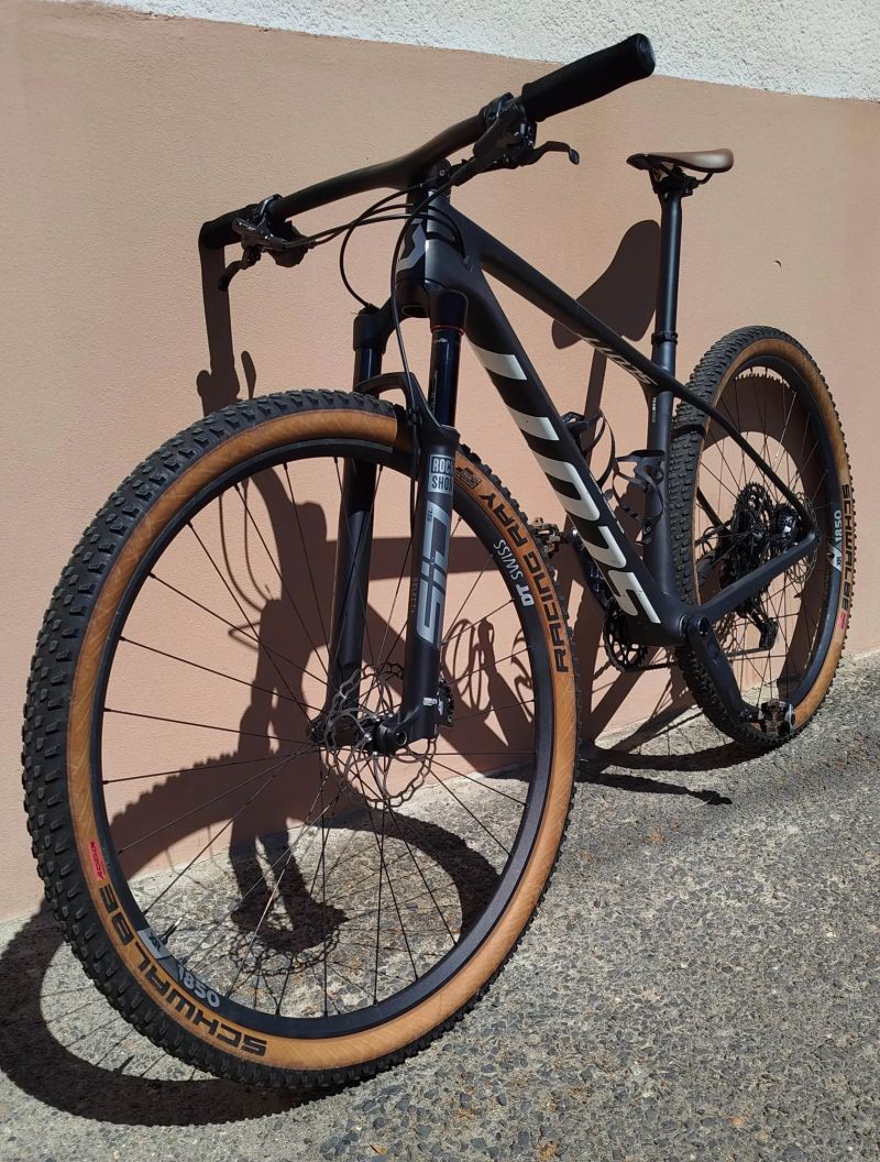 Scott Scale RC Team Issue AXS