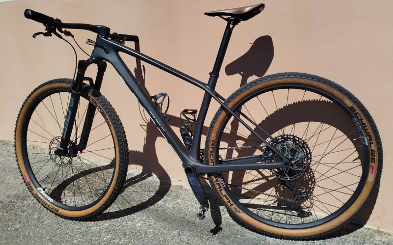 Scott Scale RC Team Issue AXS