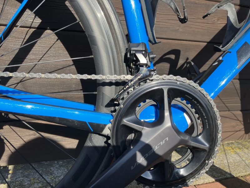 Zánovní Cube Agree Carbon, 56 cm, Ultegra DI2 12 speed elektrika, DT Swiss 350 FFWD carbon