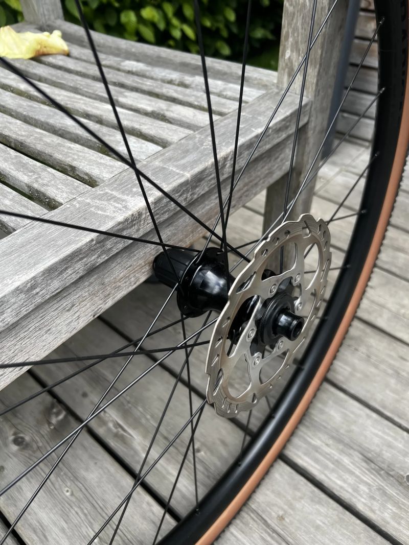 Kola Bontrager Paradigm tlr 23 vč. Plášťů Girona 700 x42c