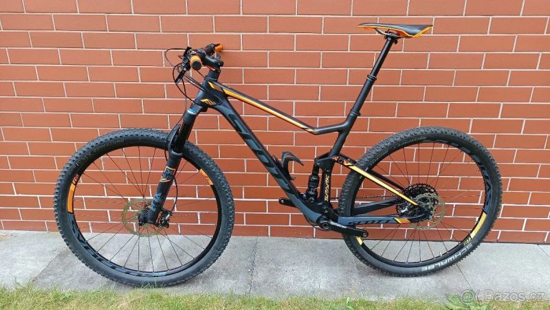 celoodpružený bike Scott Spark 910 29", Shimano XT, odpružení FOX, vel. L