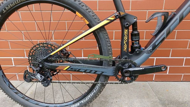 celoodpružený bike Scott Spark 910 29", Shimano XT, odpružení FOX, vel. L