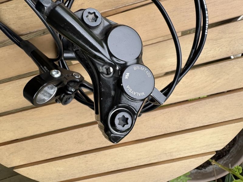 Shimano brzdy mt 200