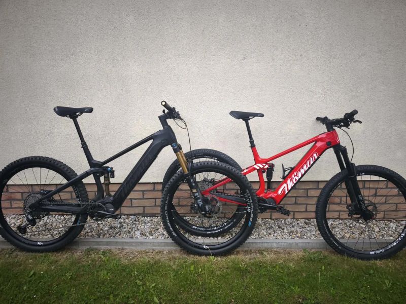 Karbonové elektrokola thomus lightrider L a XL