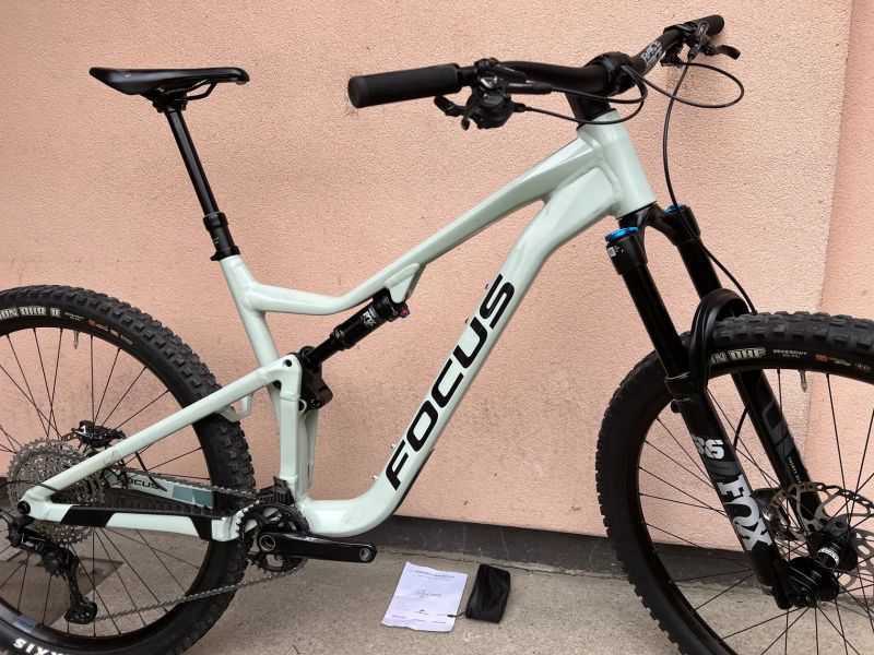 Zánovní enduro Focus Jam 6.9 Sky Grey 29"