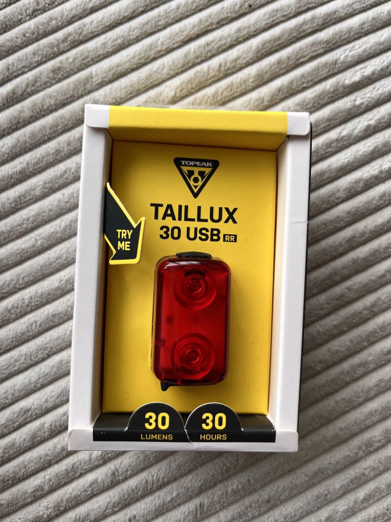 TOPEAK SVĚTLO TAILLUX 30 USB ČERVENÁ