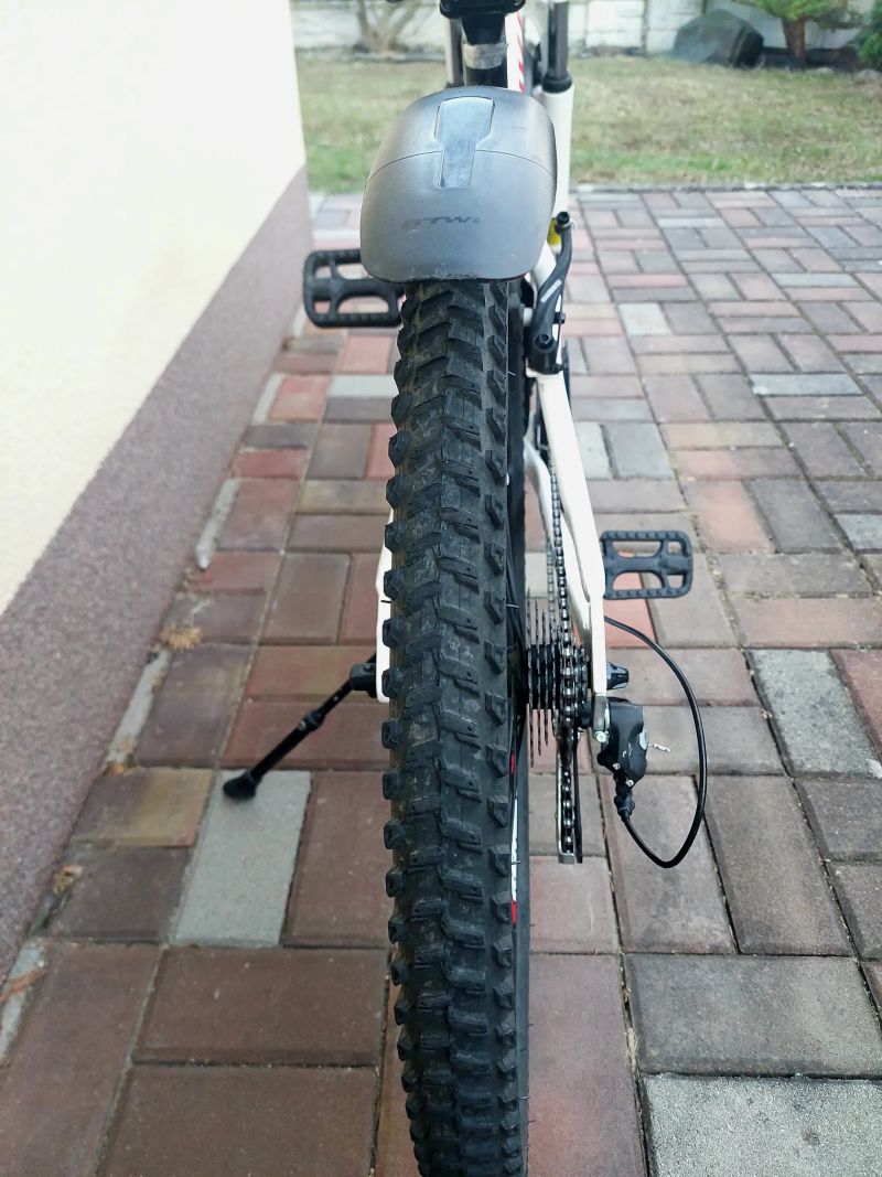 Dětské kolo Maxbike M304 velikost 24" PC 13.500,- kaček...