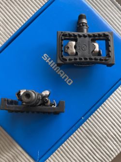Pedály Shimano PD-M520 + Shimano SM-PD22 plastové platformy