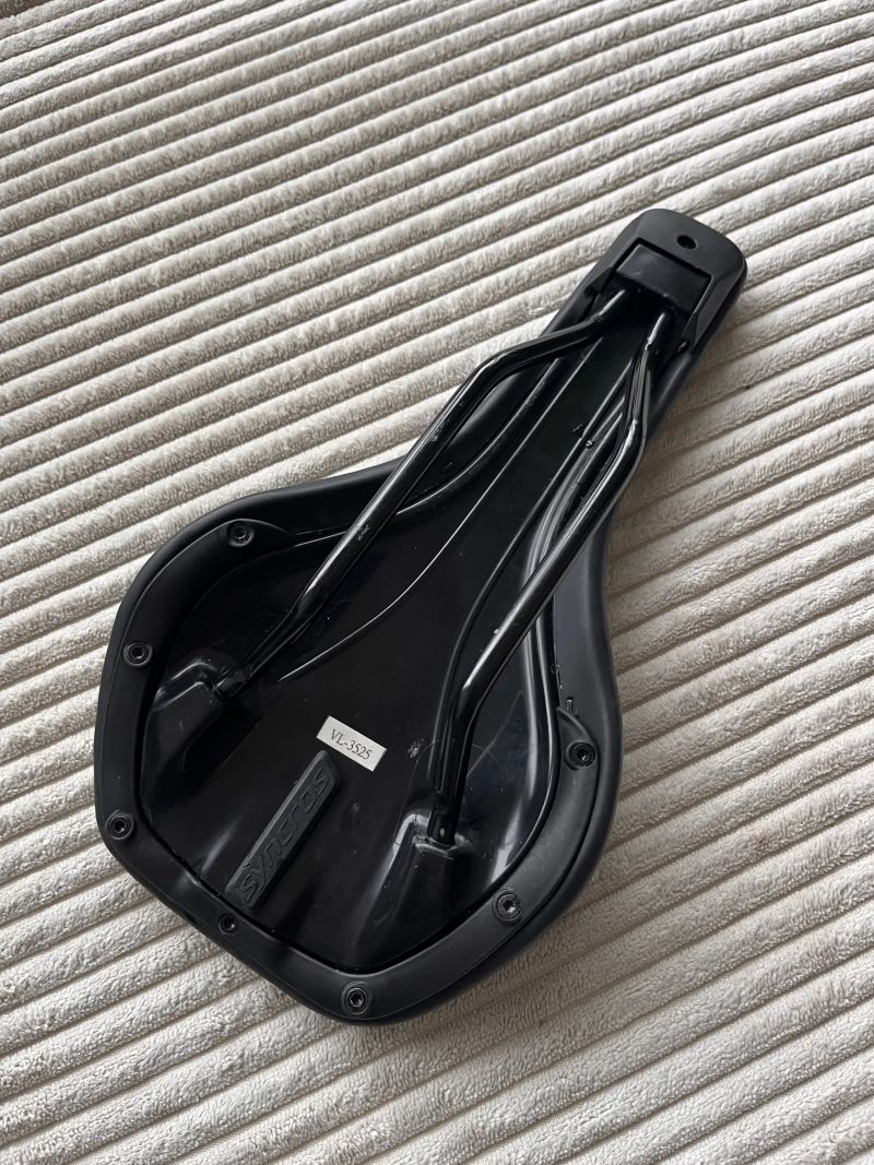 Sedlo Syncros Tofino Regular 2.5