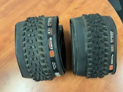 Prodám pláště Maxxis Forekaster 29x2,6" WT EXO TR 3C Maxx Terra