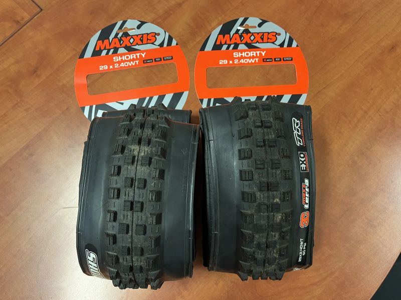 Prodám pláště Maxxis Shorty 29 x 2,4" WT EXO TR 3C Maxx Terra