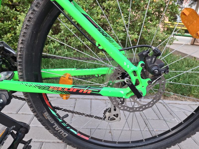 Rock Machine Storm 26"