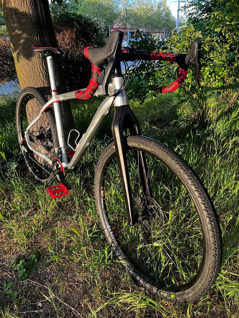Nově postavený gravel 