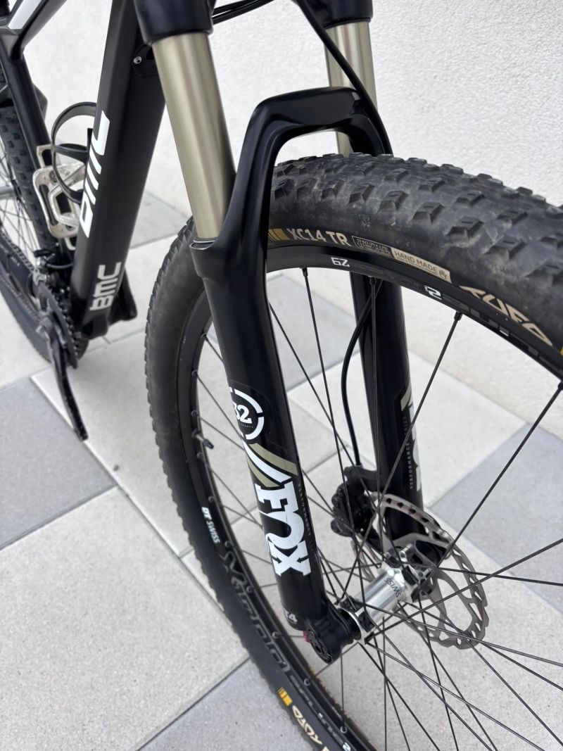 BMC Teamelite 02 – karbonový XC hardtail