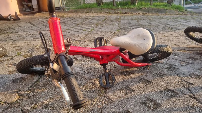 Specialized Hotrock 12