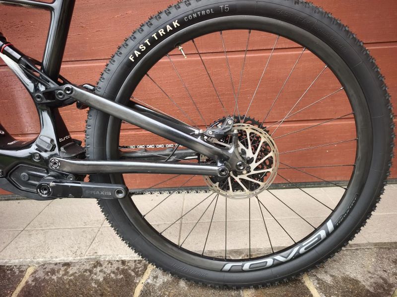 Elektrokolo Specialized Turbo Levo sl, karbonová kola, axs