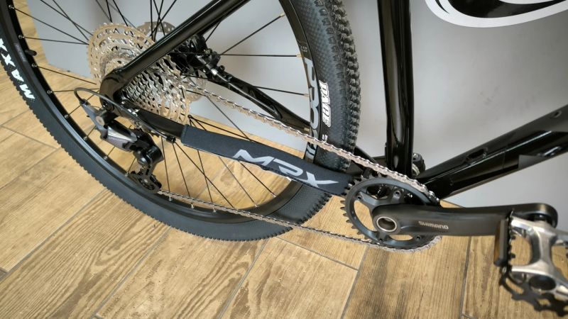 MRX Discus 29 ER25 DEORE 1x12 2026 chameleon černý L