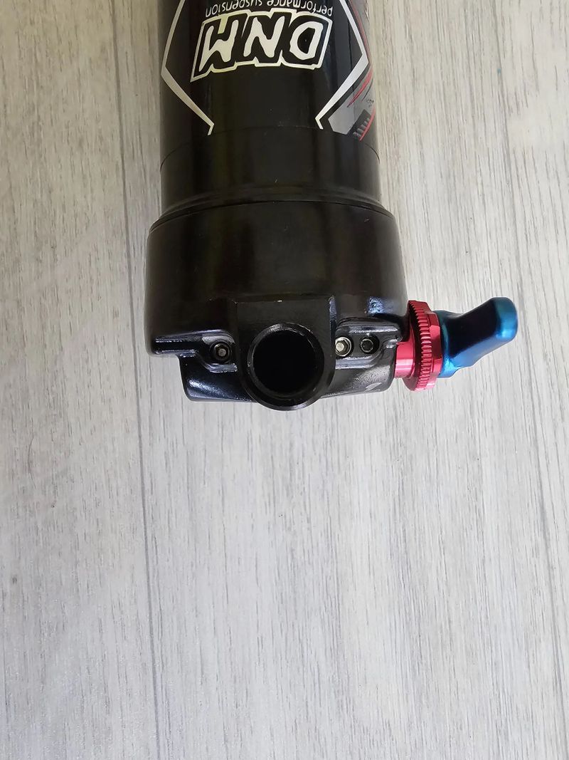 Tlumič DNM Performance Suspension Trunnion 8RC 185x52