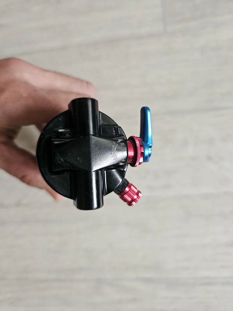 Tlumič DNM Performance Suspension Trunnion 8RC 185x52