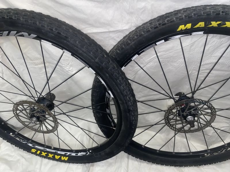 Fulcrum red metal 5 26”