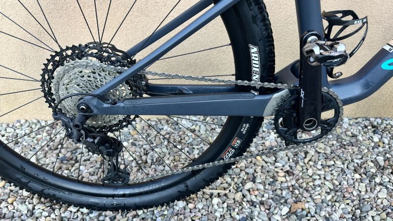Canyon Lux CF 7