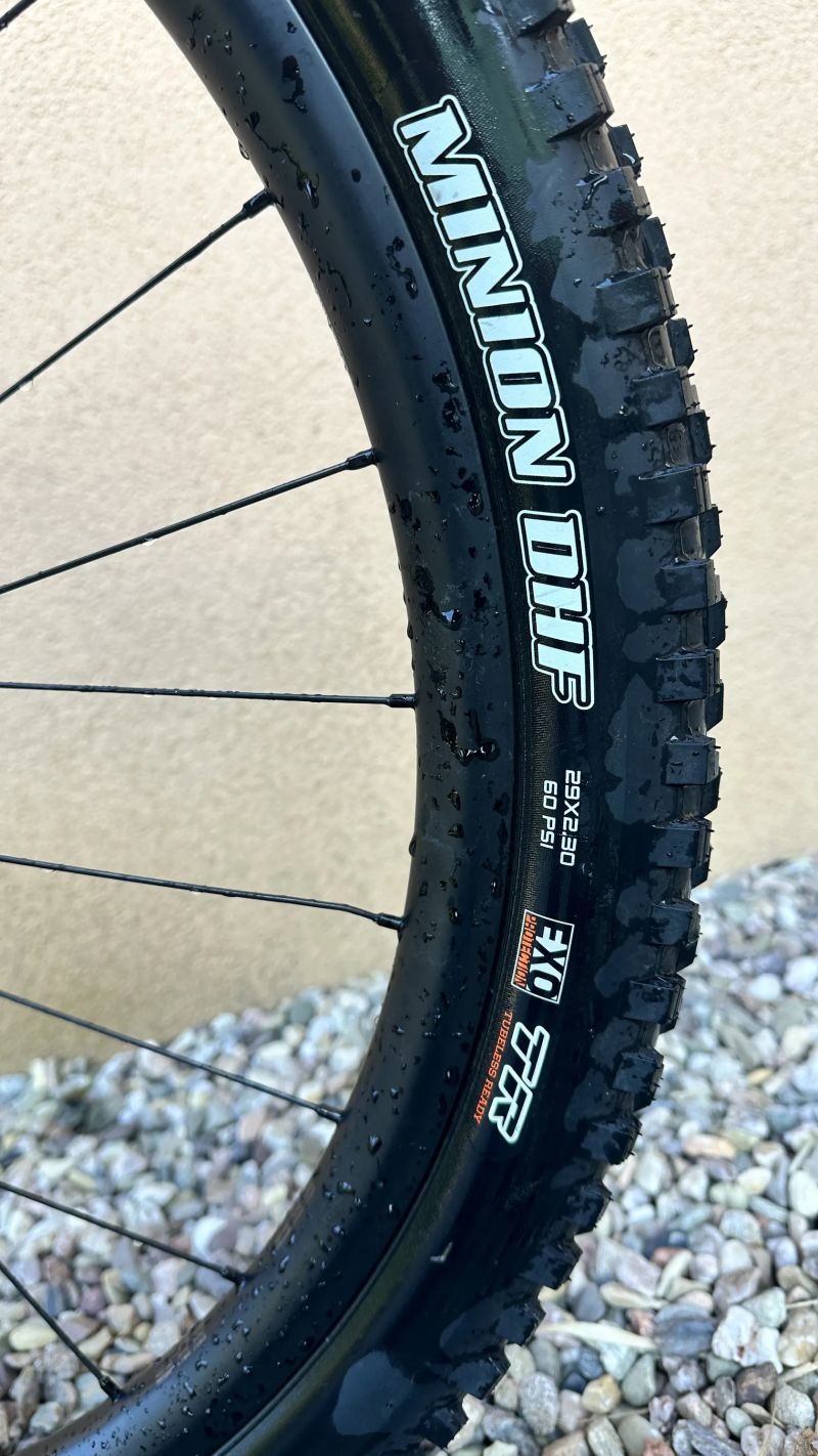 Canyon Lux CF 7