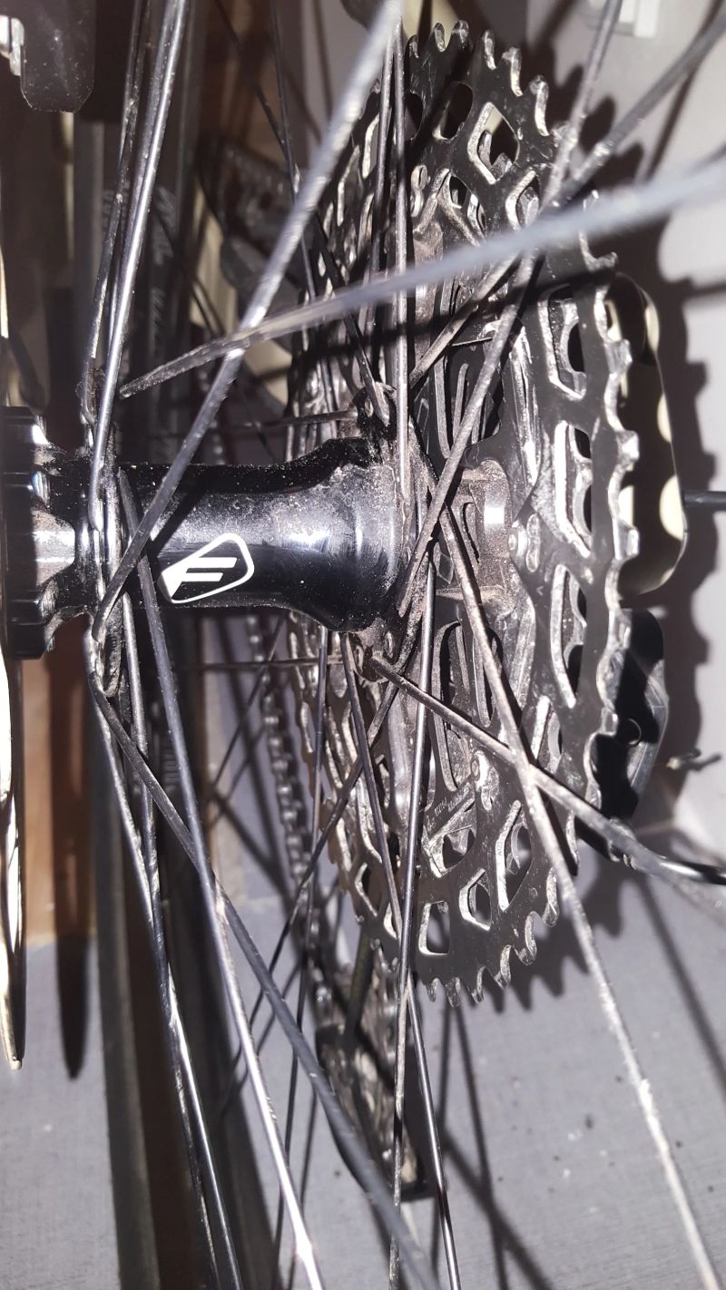 Commencal META 29 TR RIDE 2021 SAND, L, TOP STAV 