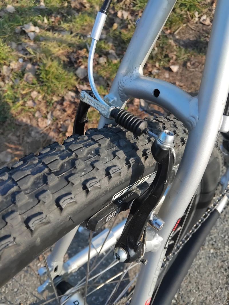 MTB Kellys Magnus - SHIMANO DEORE