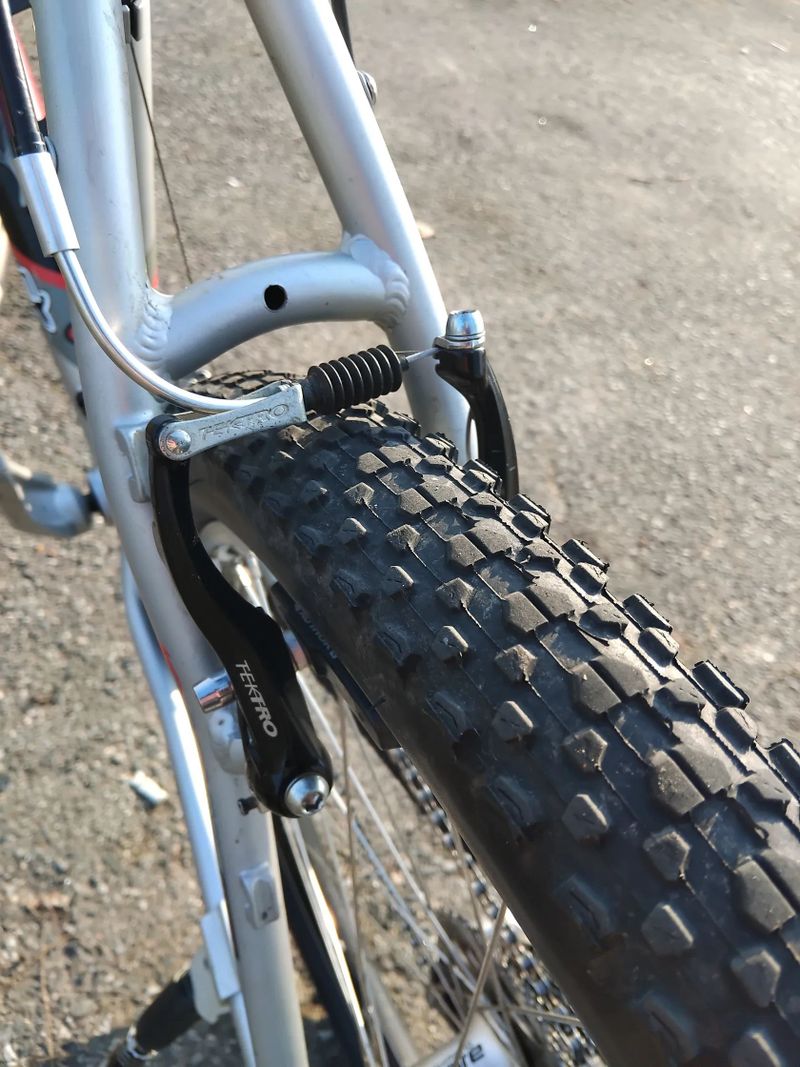 MTB Kellys Magnus - SHIMANO DEORE
