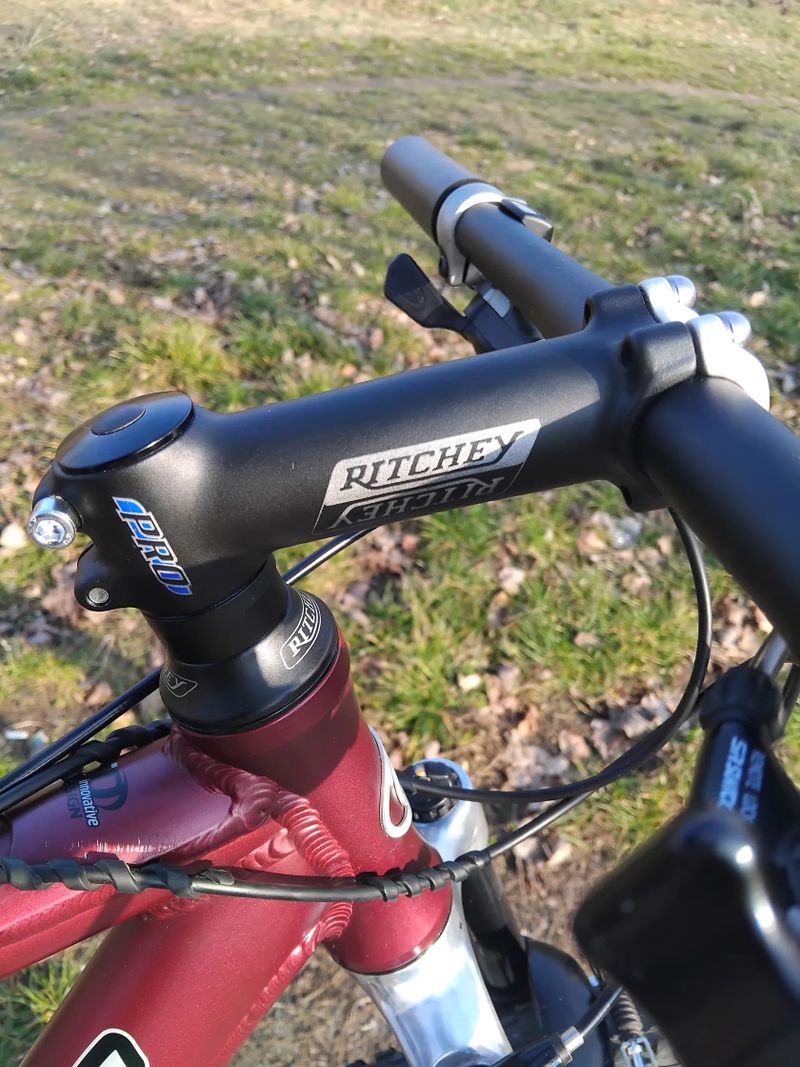 MTB Kellys Magnus - SHIMANO DEORE