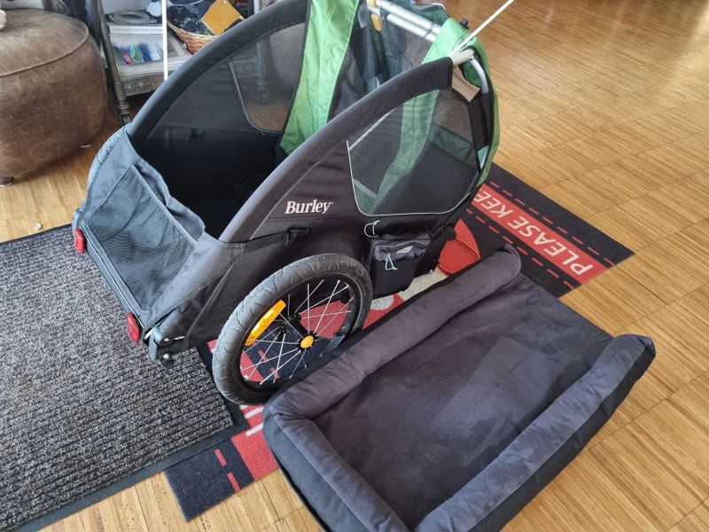 Prodám Burley Tail Wagon vozík za kolo pro psy