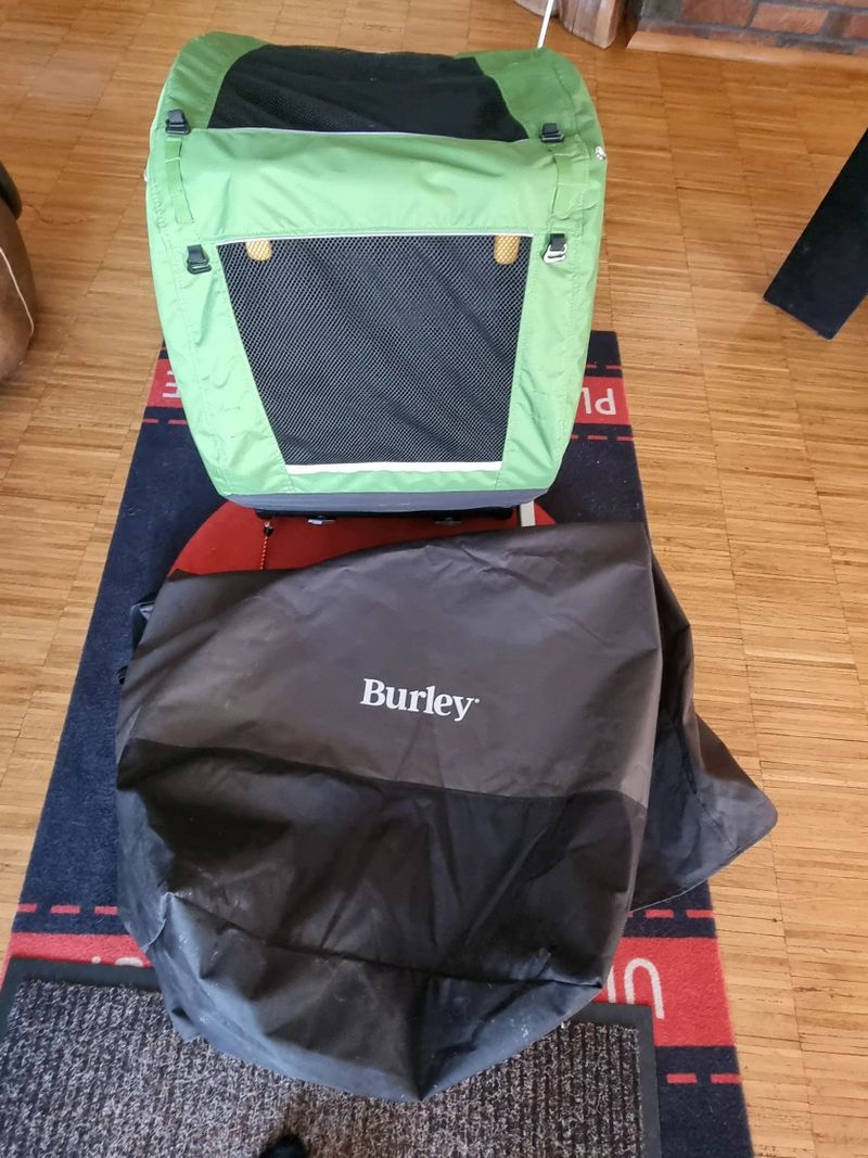 Prodám Burley Tail Wagon vozík za kolo pro psy