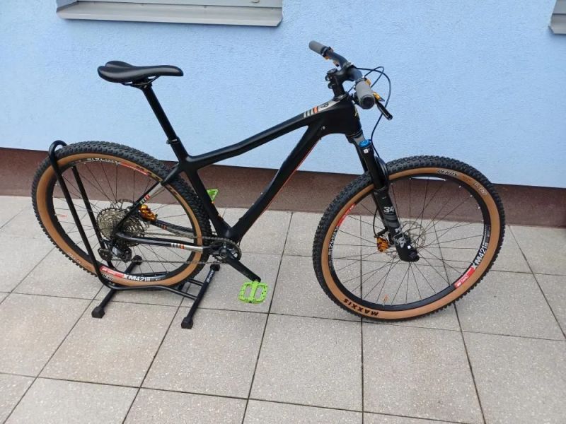 Ibis DV9 V1 (karbon, zakázková stavba) - XC/Trail bike