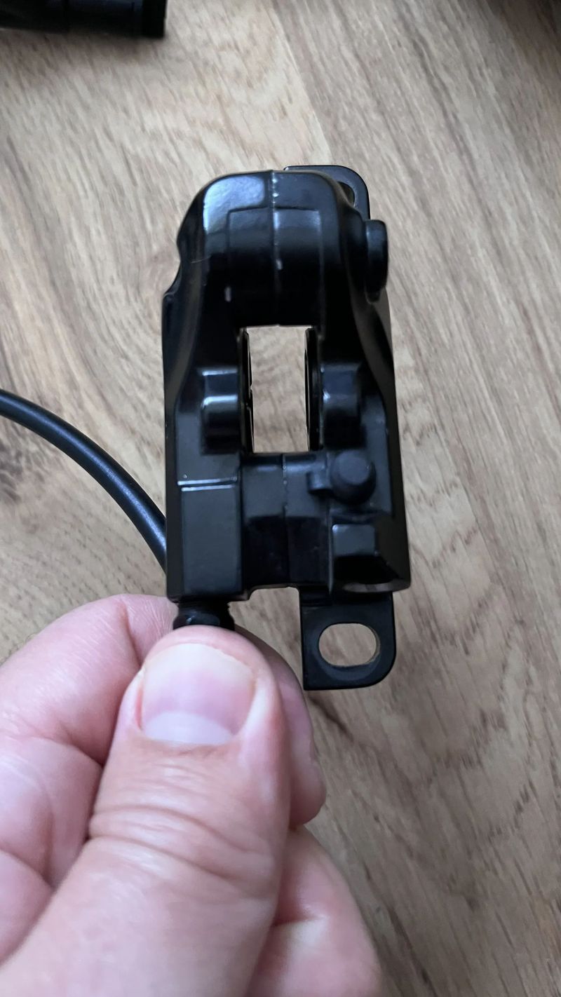 MTB kotoučové brzdy Shimano BR-MT500, páky BL-MT501 + kotouče 160 a 180 mm - POUŽITÉ