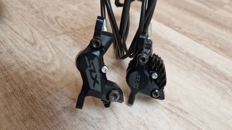 Brzdy Shimano SLX čtyřpistky 