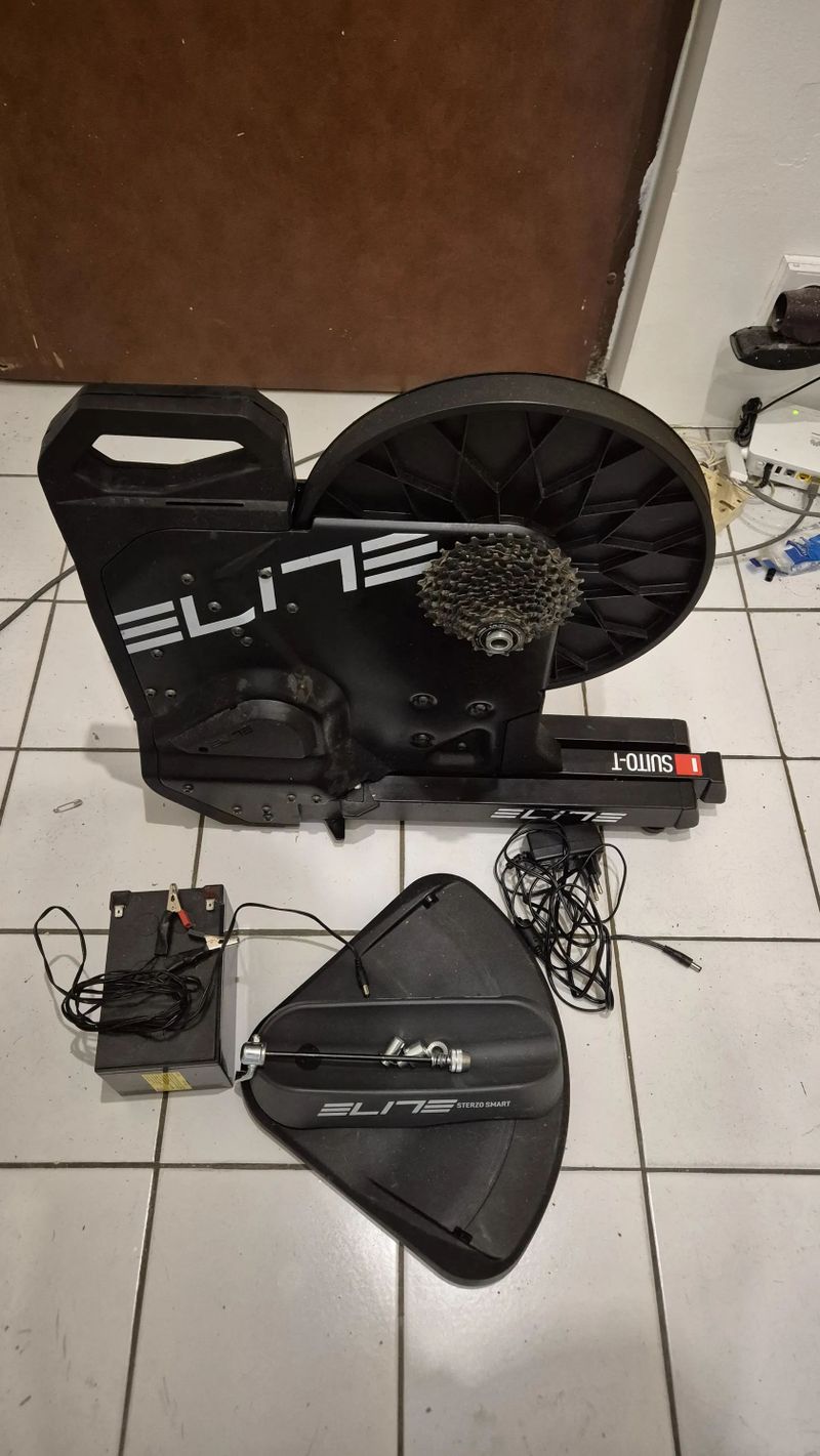 Suito T + Vonkajší Baterkový Set + Sterzo Smart 