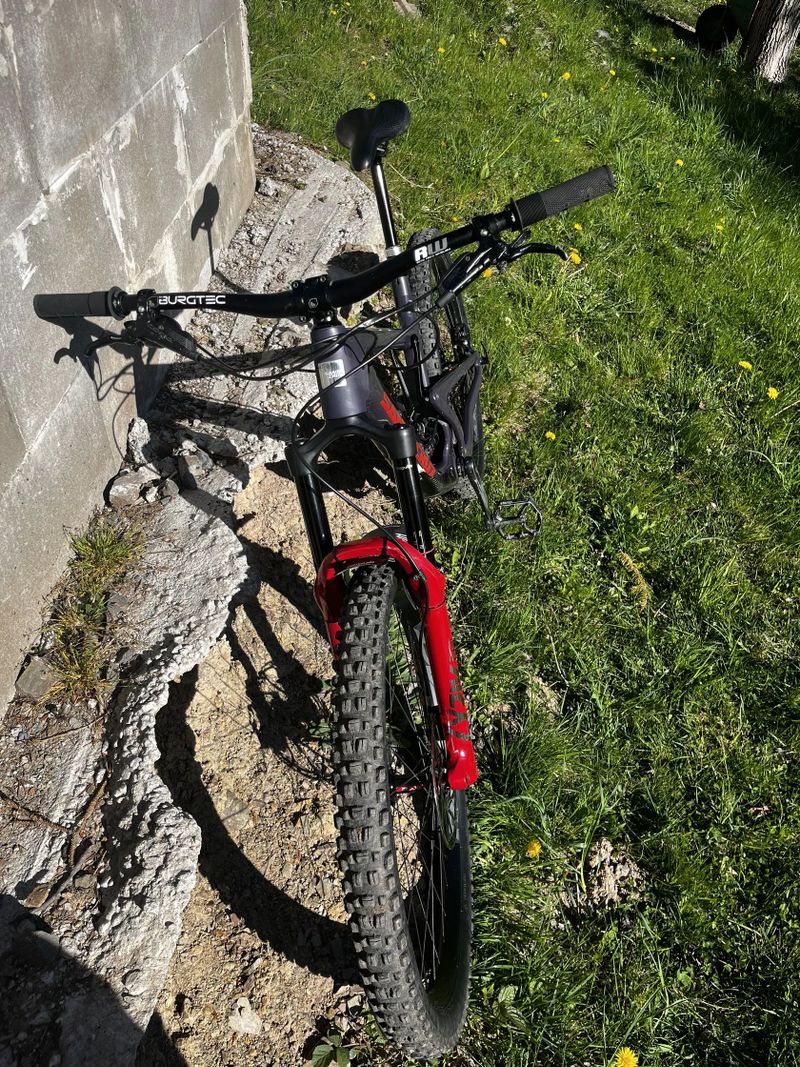 Santa Cruz Nomad Carbon S