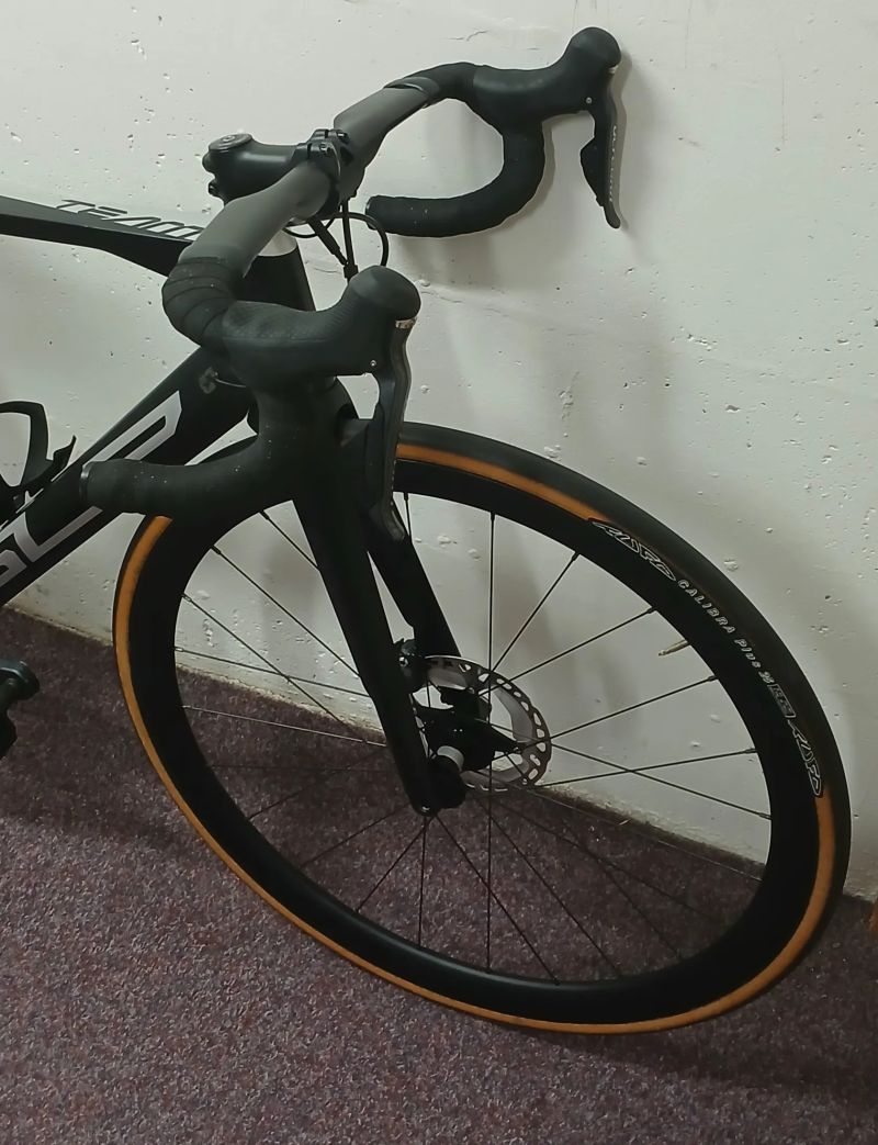 Superior - TEAM ISSUE ULTEGRA Di2 DISC ROAD RACE