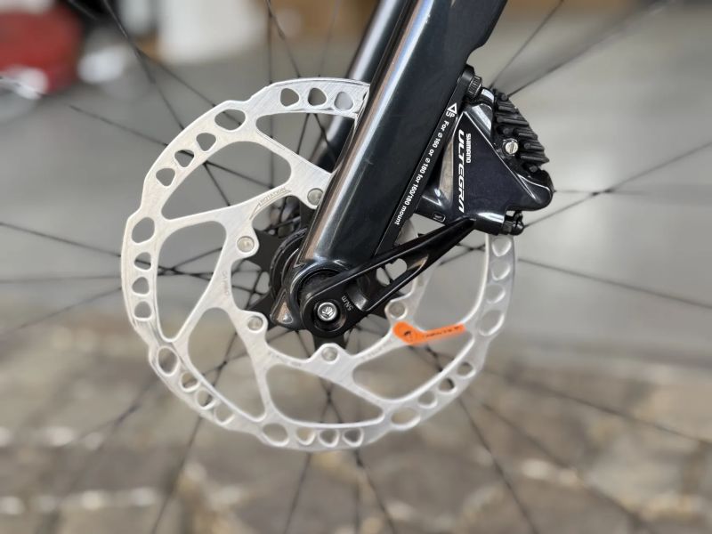 Bianchi Oltre XR3 Disc Carbon – Ultegra – vel. 55 – TOP STAV