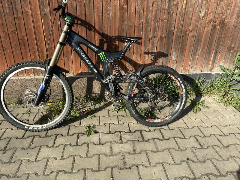 Specialized big hit