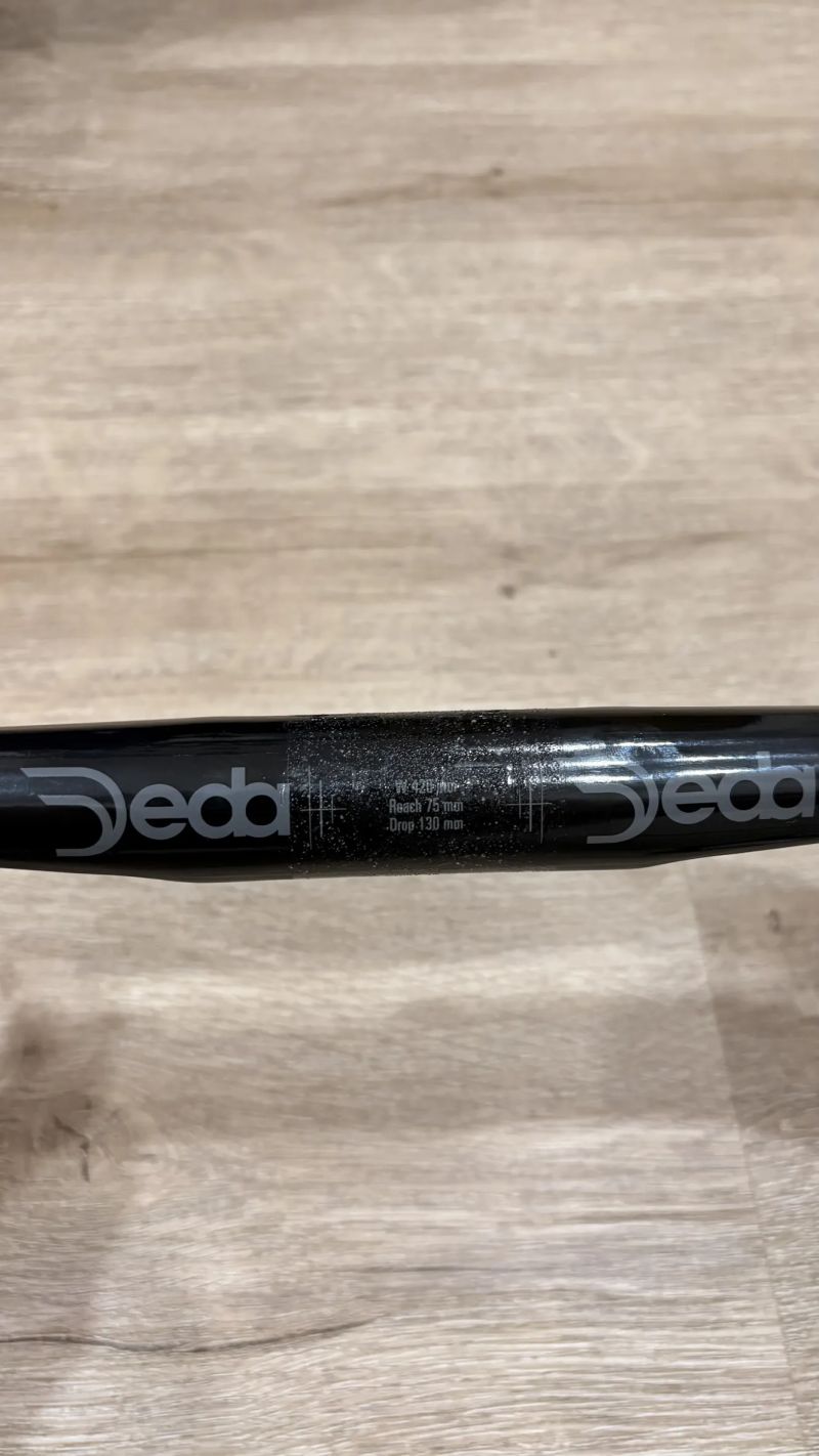 Řídítka Deda SuperZero Carbon DCR Handlebar 2024 - 420 mm + představec Deda SuperZero Alloy (100mm)