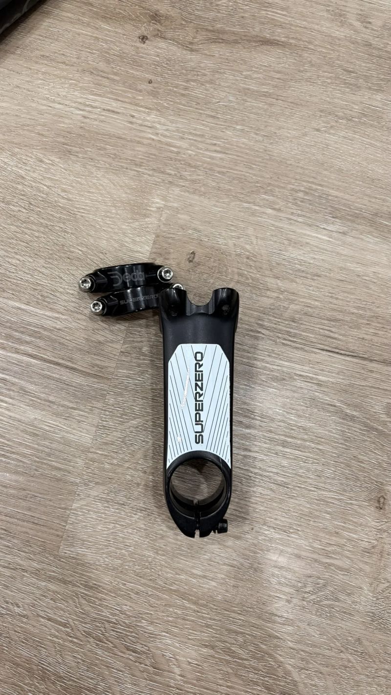 Řídítka Deda SuperZero Carbon DCR Handlebar 2024 - 420 mm + představec Deda SuperZero Alloy (100mm)
