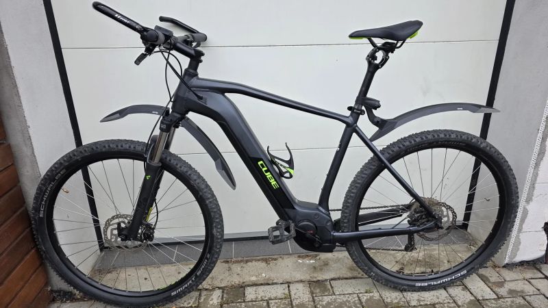 Cube Reaction Hybrid Performance 500