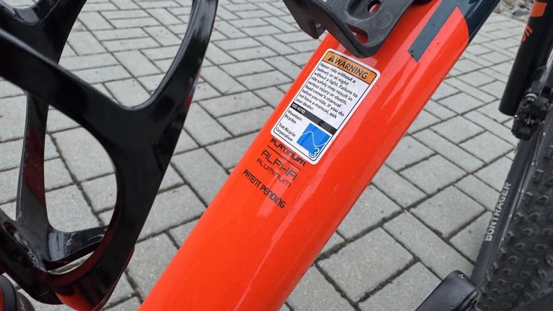 Horské kolo TREK Superfly 5 Roarange (19,5“ rám, 29" kola)