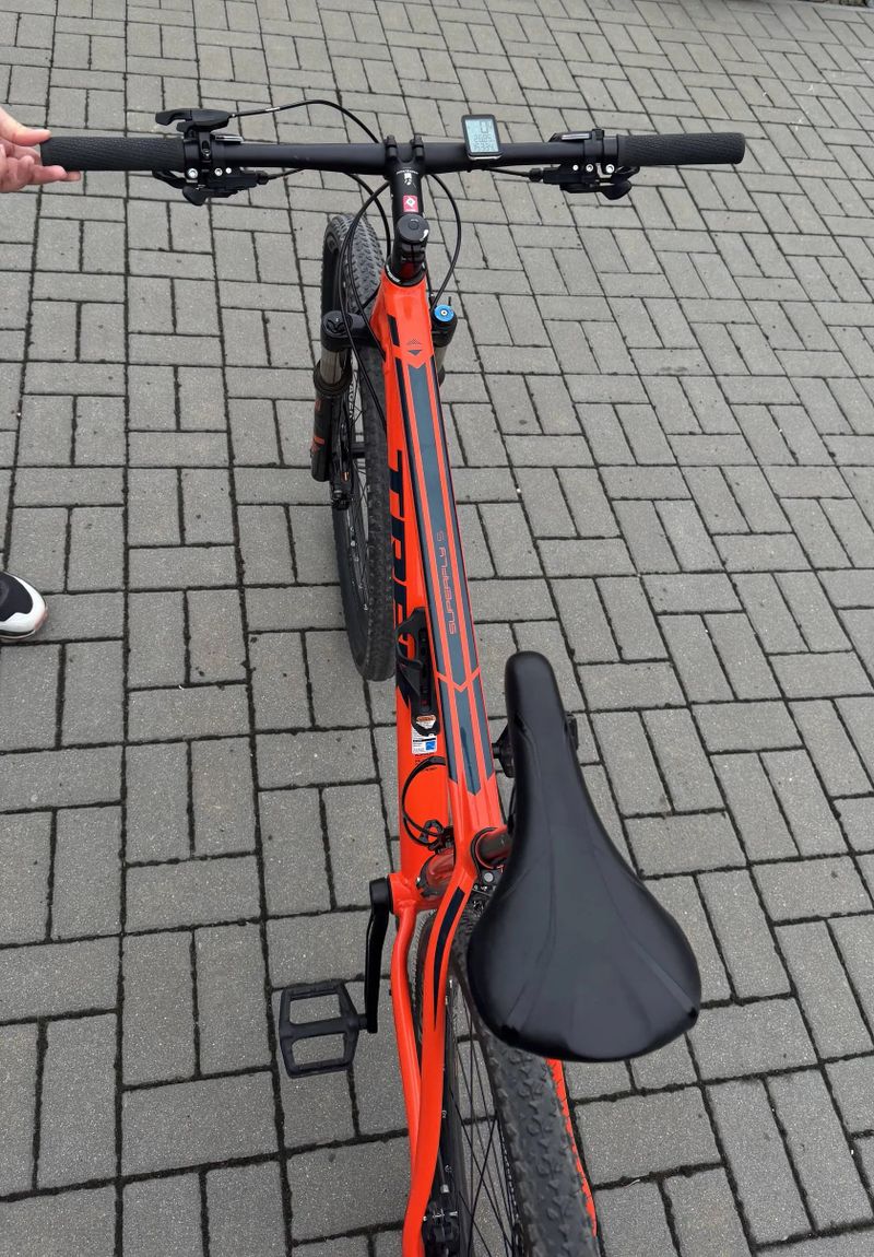 Horské kolo TREK Superfly 5 Roarange (19,5“ rám, 29" kola)