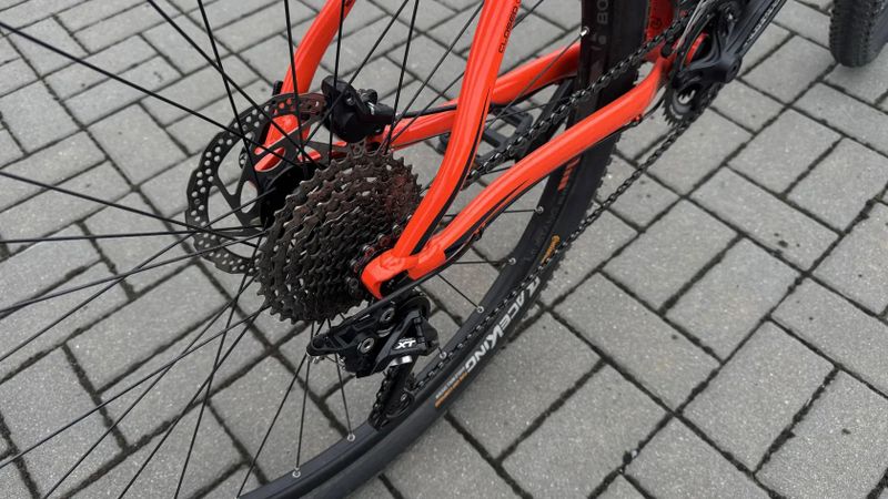 Horské kolo TREK Superfly 5 Roarange (19,5“ rám, 29" kola)