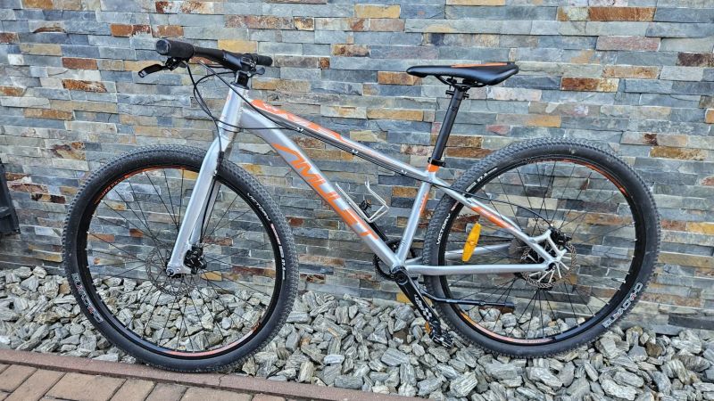 AMULET 27,5 Youngster 1.10 XS, odlehčené, váha výrobce 10,6kg, velmi málo jeté, vše původní