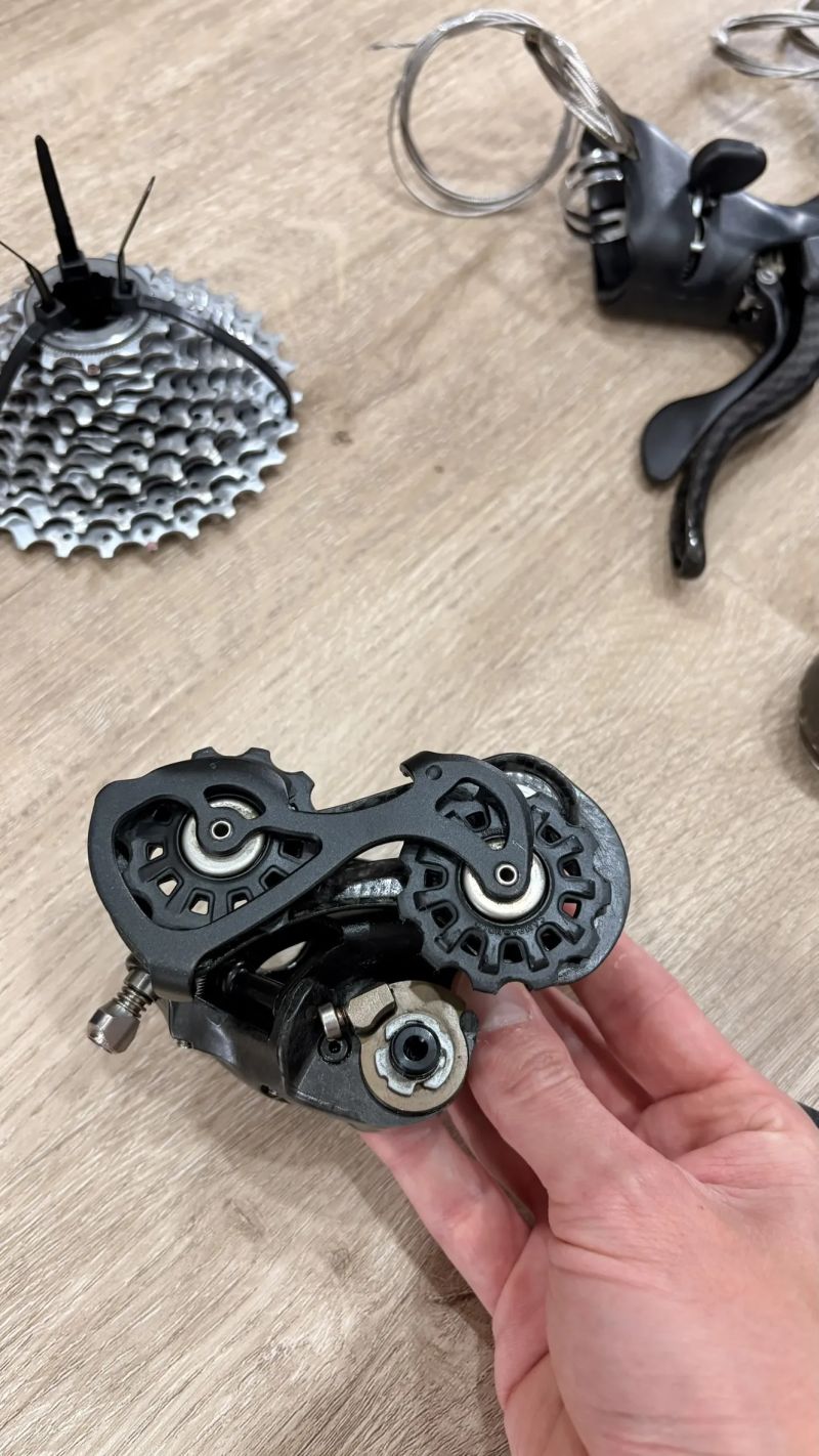 Sada Campagnolo Record 11s (2x11) na ráfkové brzdy