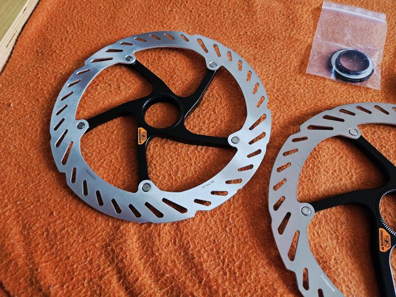 Novinka kotúče Shimano RT-CL700 203mm CL Ice-Tech