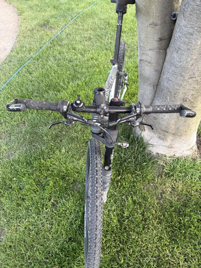 Cannondale F800